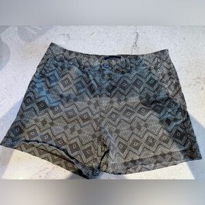 Banana Republic Black Geometric women’s Shorts